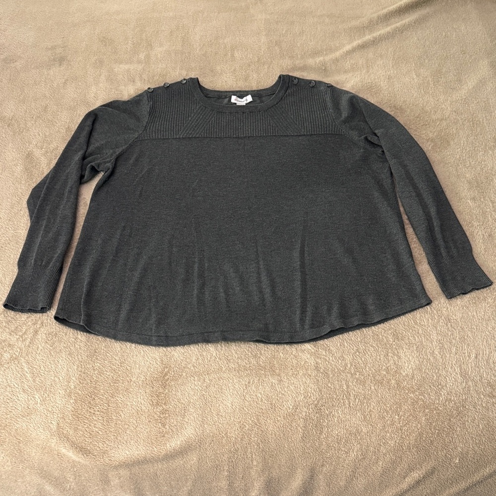 Liz Claiborne Dark Gray Crew Neck Sweater
